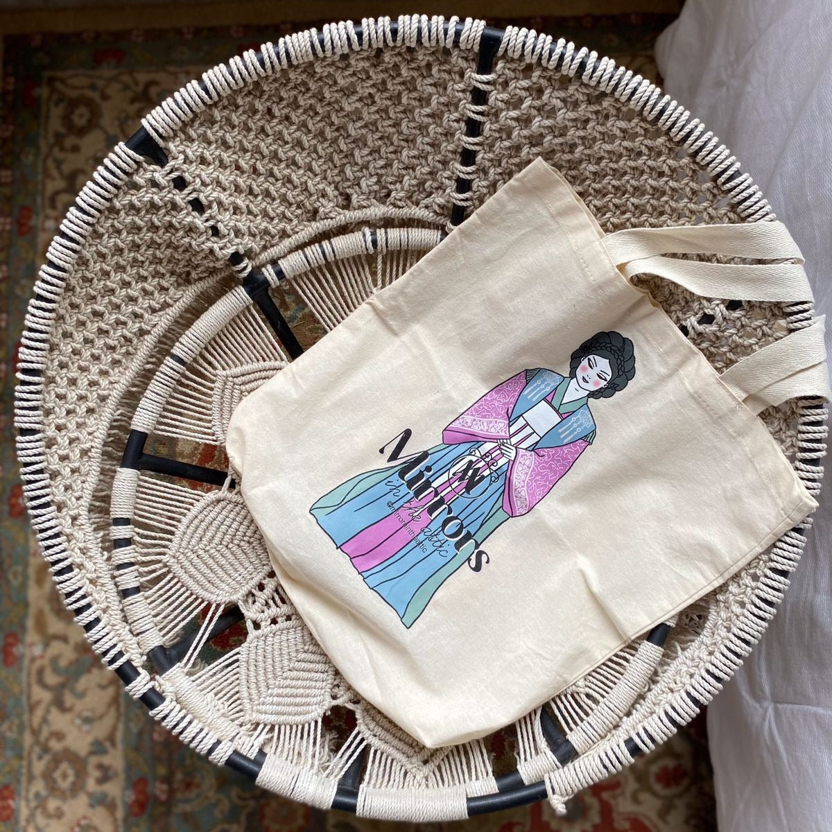 Tote bag
